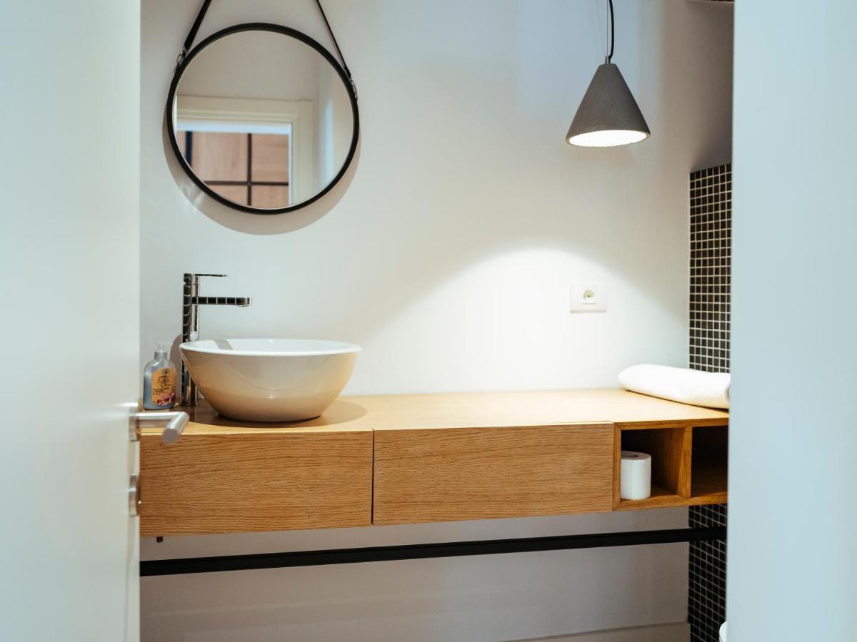 Central Modern Design Apartment Boekarest Buitenkant foto