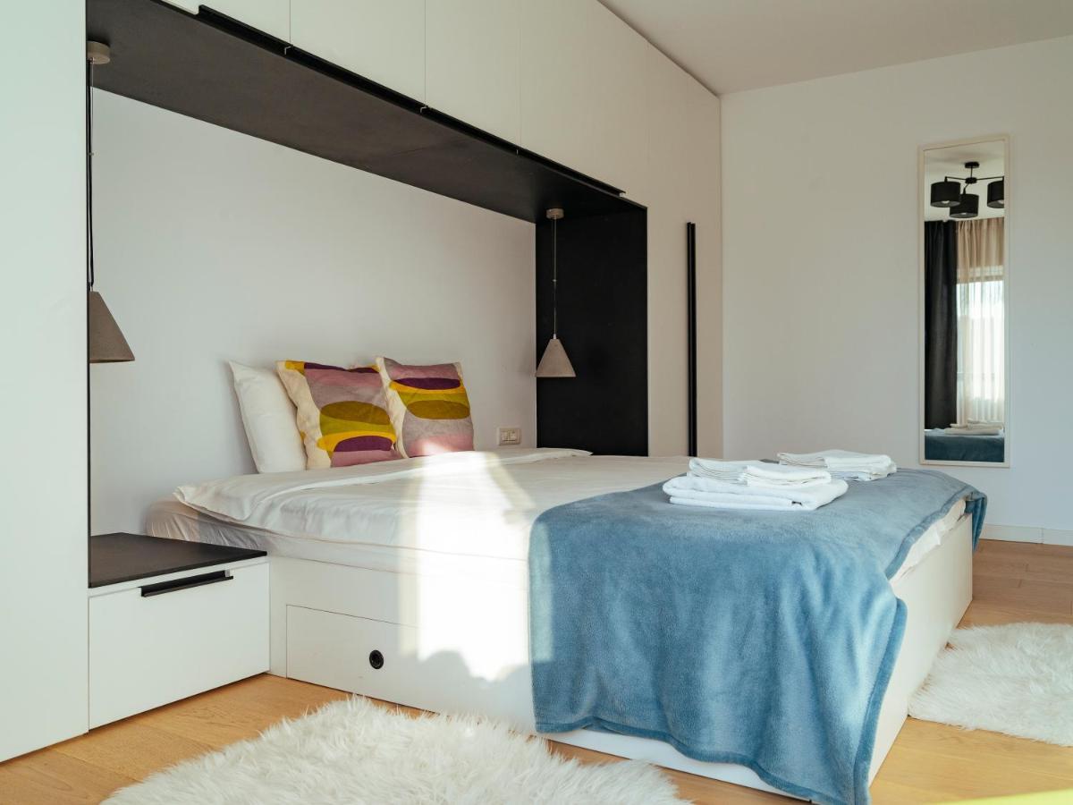 Central Modern Design Apartment Boekarest Buitenkant foto