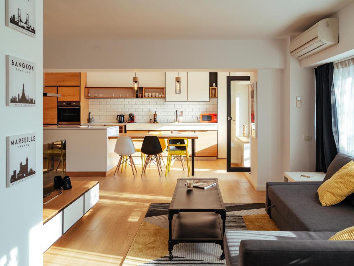 Central Modern Design Apartment Boekarest Buitenkant foto