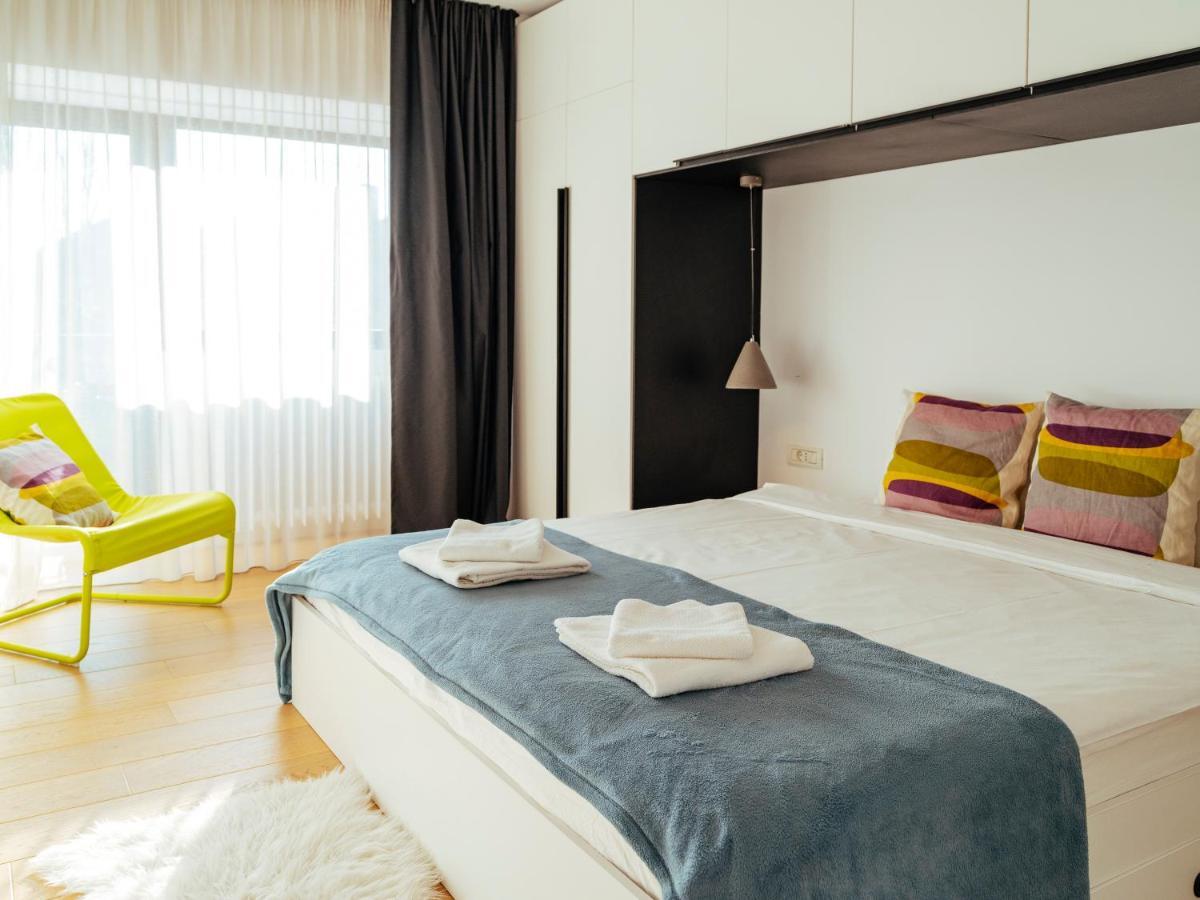 Central Modern Design Apartment Boekarest Buitenkant foto